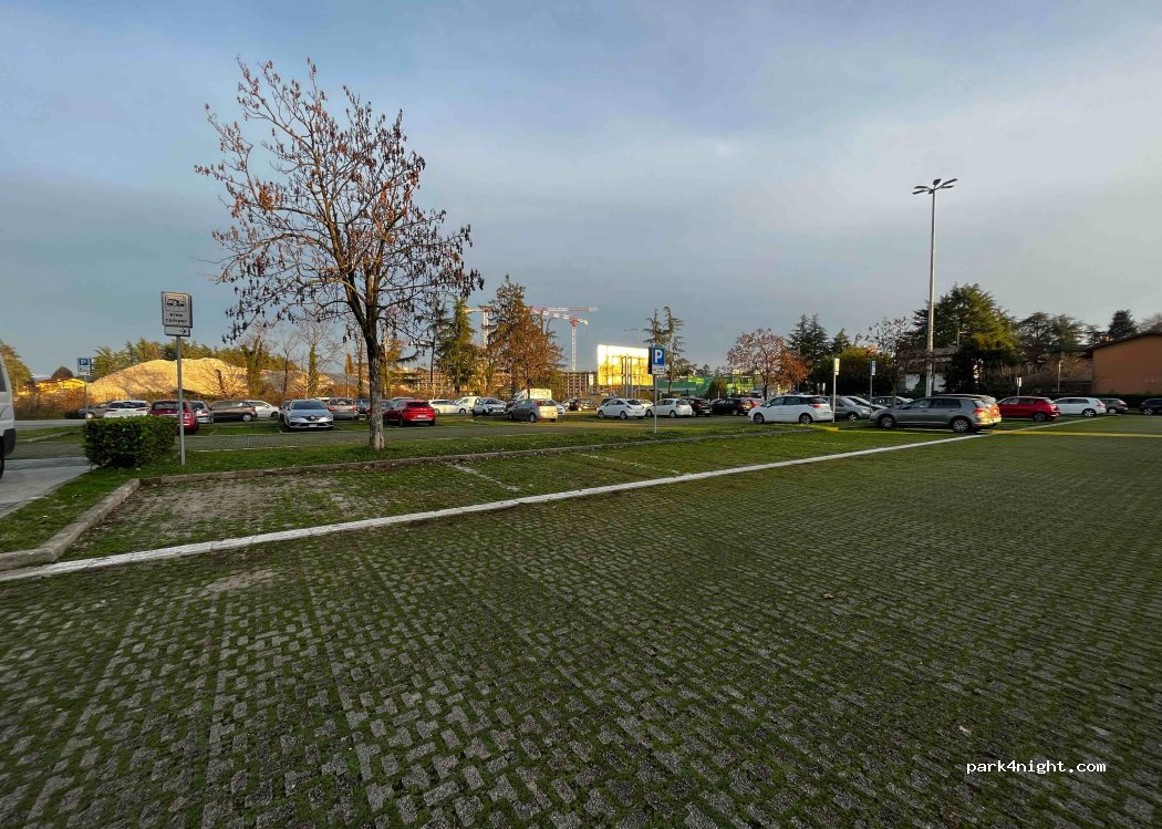 Area Sosta Camper Udine — foto 2
