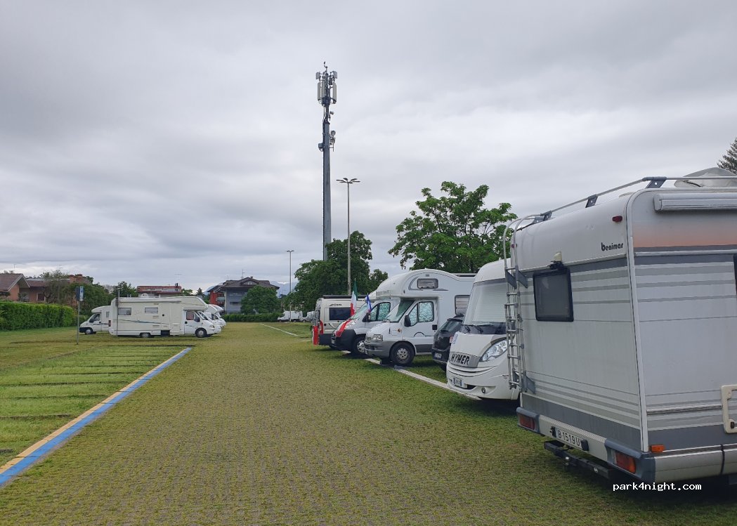 Area Sosta Camper Udine — foto 3