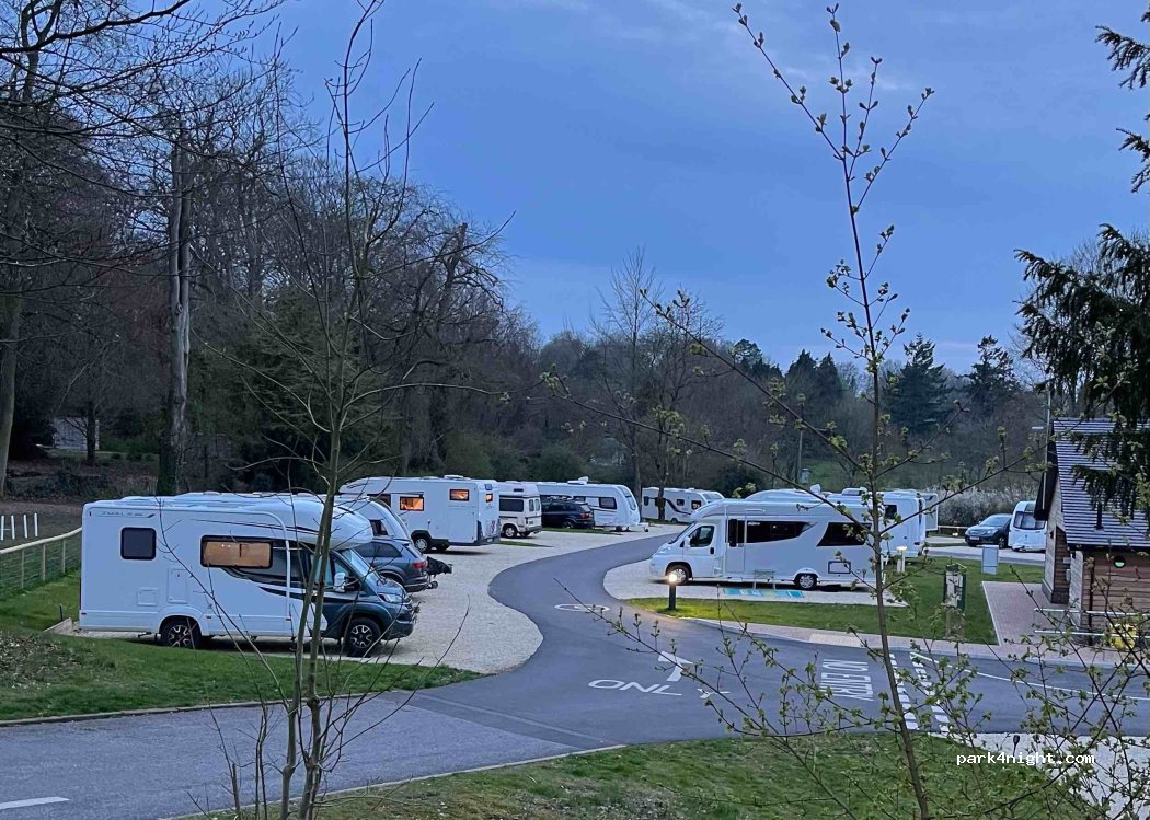 Winchester Morn Hill Club Campsite — foto 3