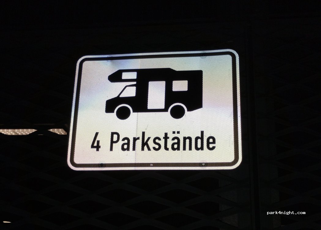 (17033) Neubrandenburg - 2 Alfred-Lythall-Straße — foto 3