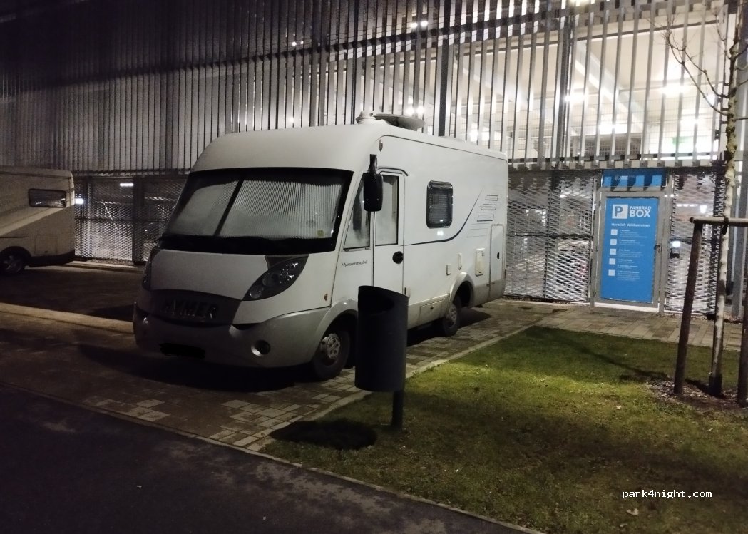 (17033) Neubrandenburg - 2 Alfred-Lythall-Straße — foto 4