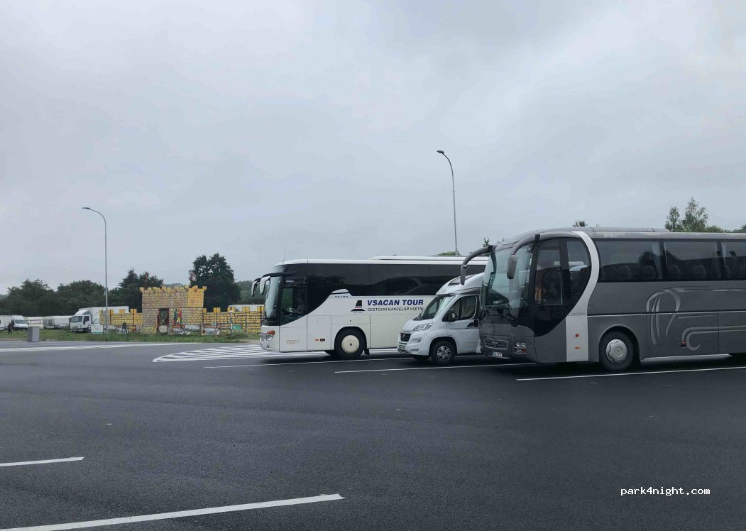 (373 41) Hluboká nad Vltavou - Nad Parkovištěm — foto