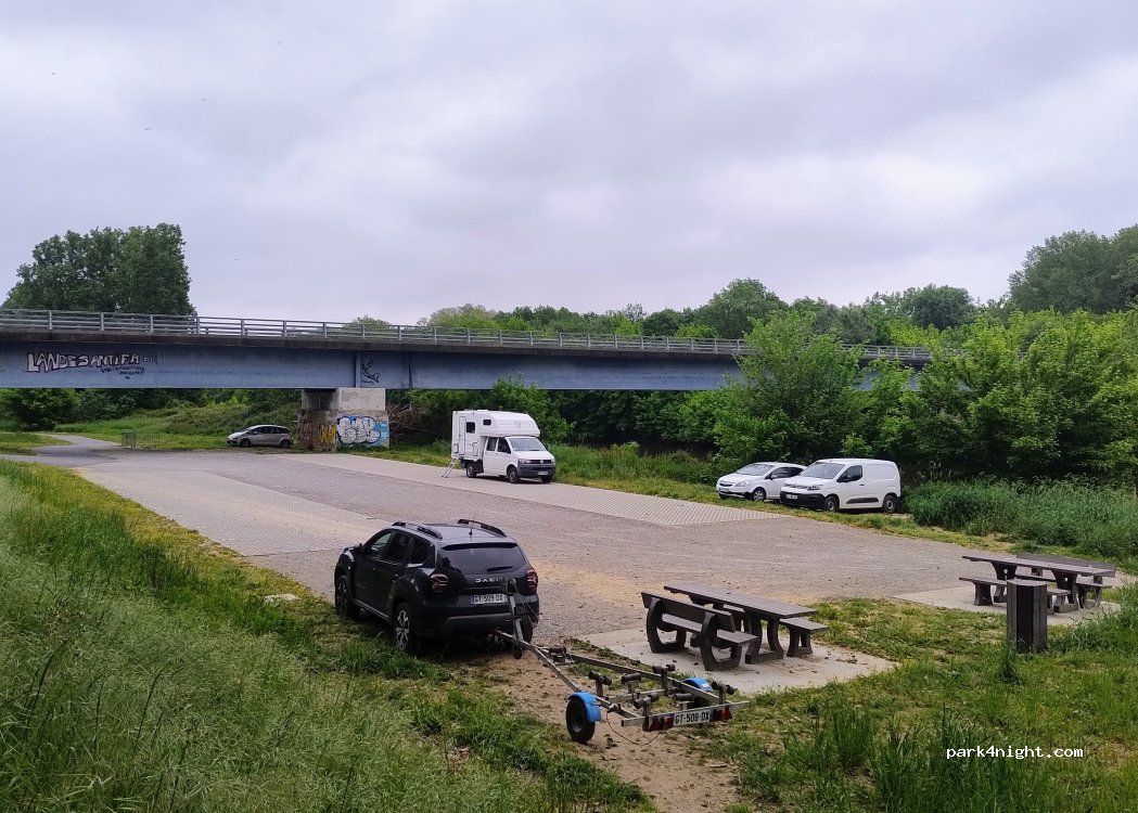 (40180) Rivière-Saas-et-Gourby - 1211 Route du Vimport — foto 2