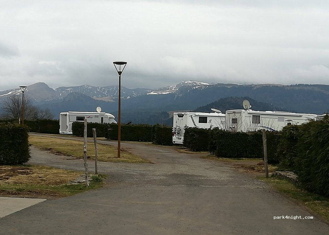 (63150) Murat-le-Quaire - Route de la Banne d'Ordanche — foto 2