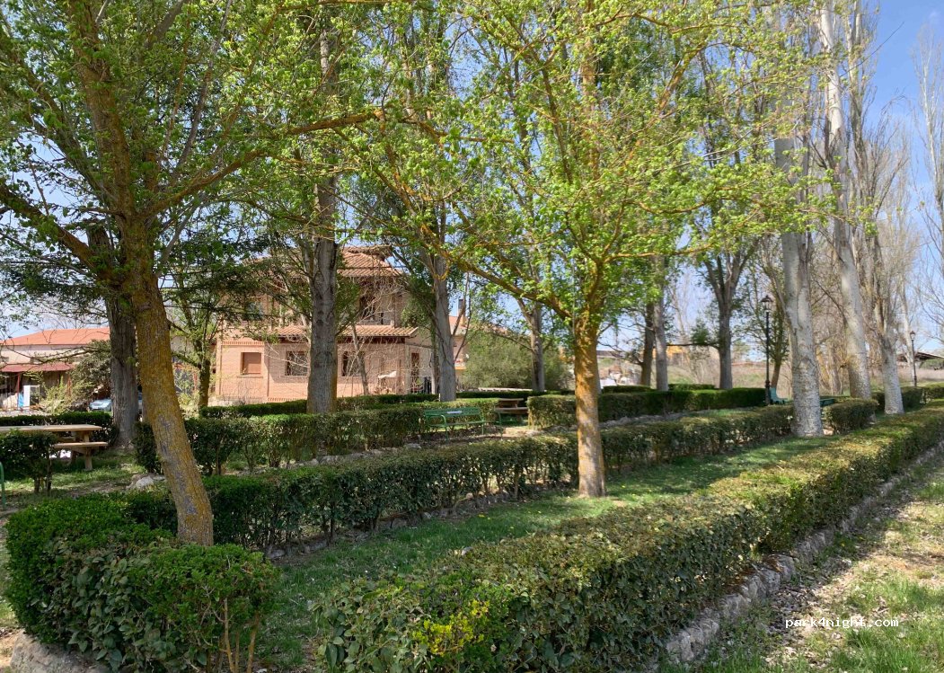 (09370) Gumiel de Izán - 281 Carretera de Madrid — foto