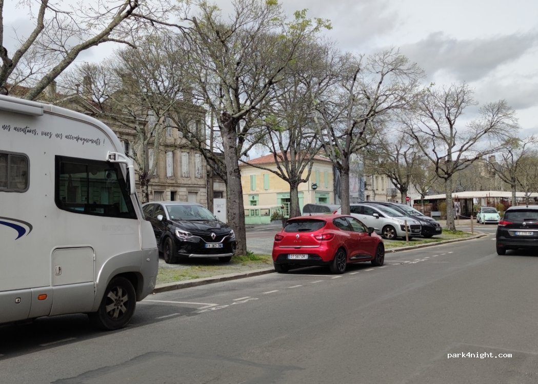 (33500) Libourne - 30 Cours Tourny — foto