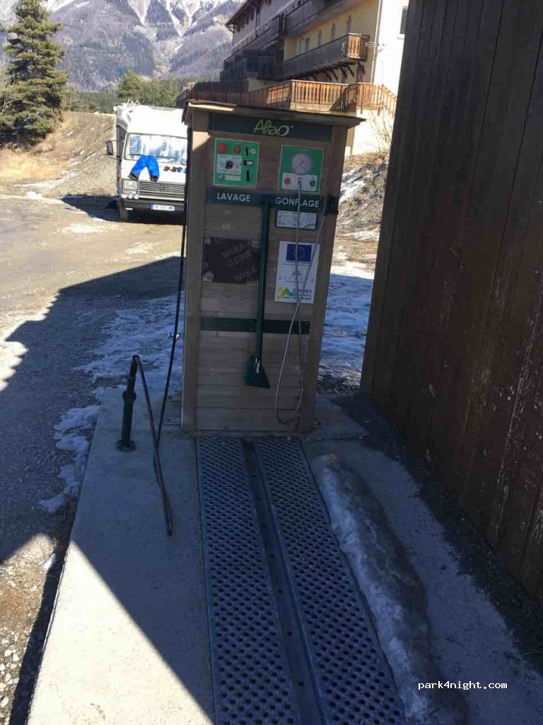 (04140) Seyne - Station du Grand Puy — foto