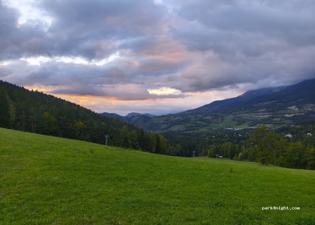 (04140) Seyne - Station du Grand Puy — foto 5
