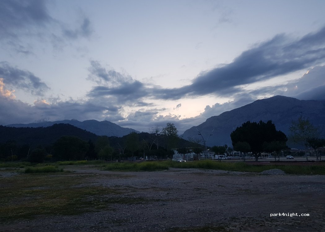 (07990) Kemer - Onno Tunç Cd. — foto 2