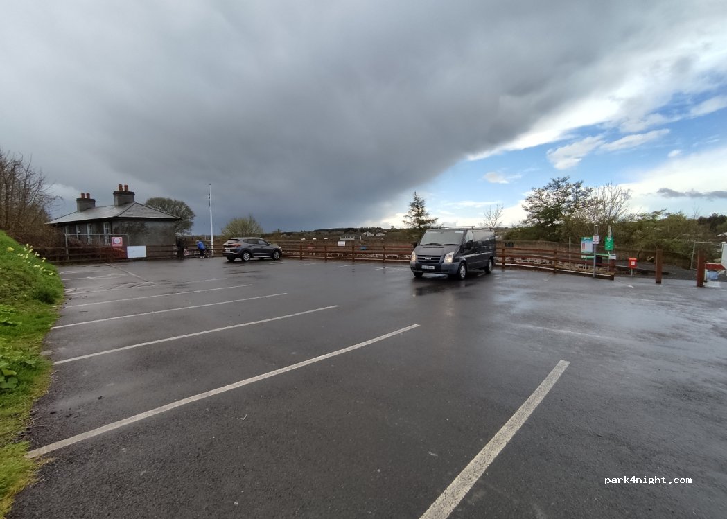 (X42 AX07) Kilmacthomas - 1 The Square — foto