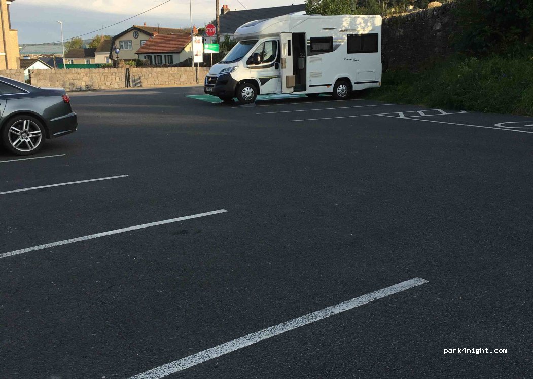 (X42 AX07) Kilmacthomas - 1 The Square — foto 4