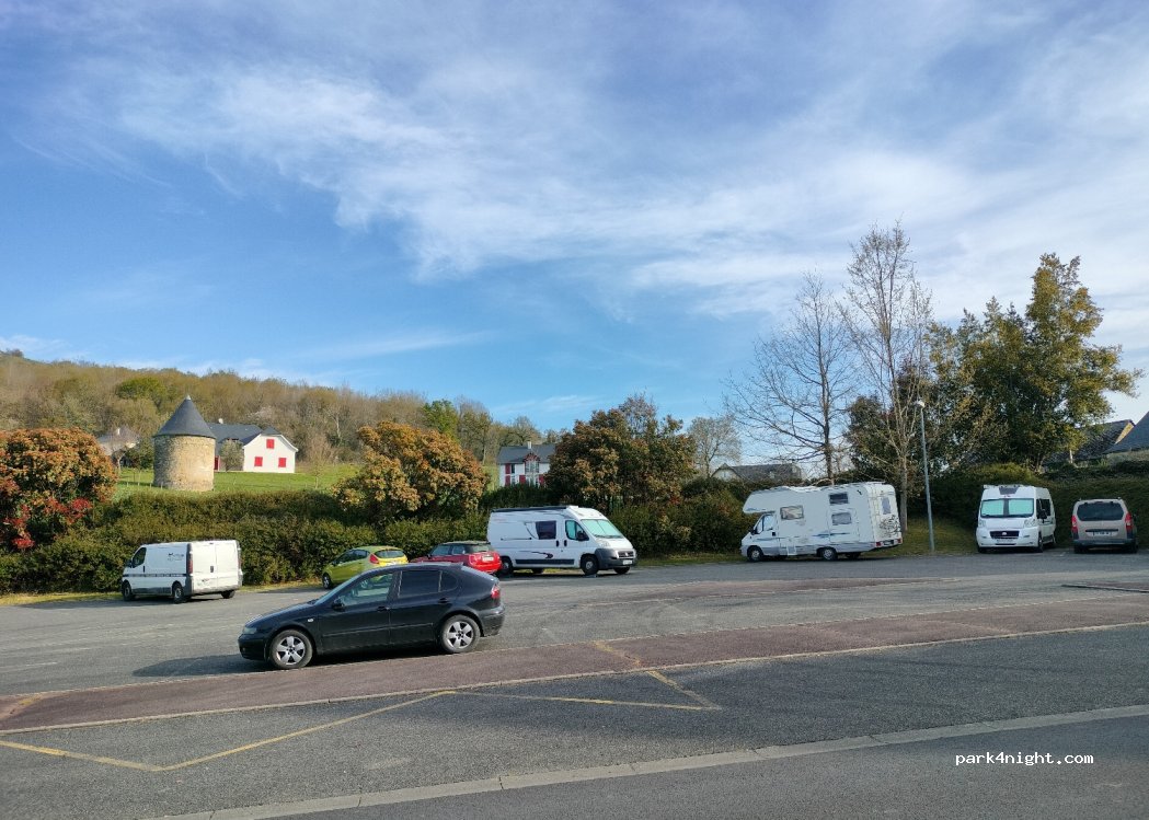 (64130) Barcus - 31 Route Principale — foto