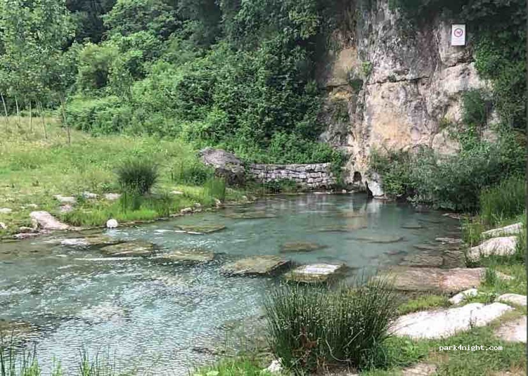 (03040) Sant'Andrea del Garigliano - Unnamed Road — foto