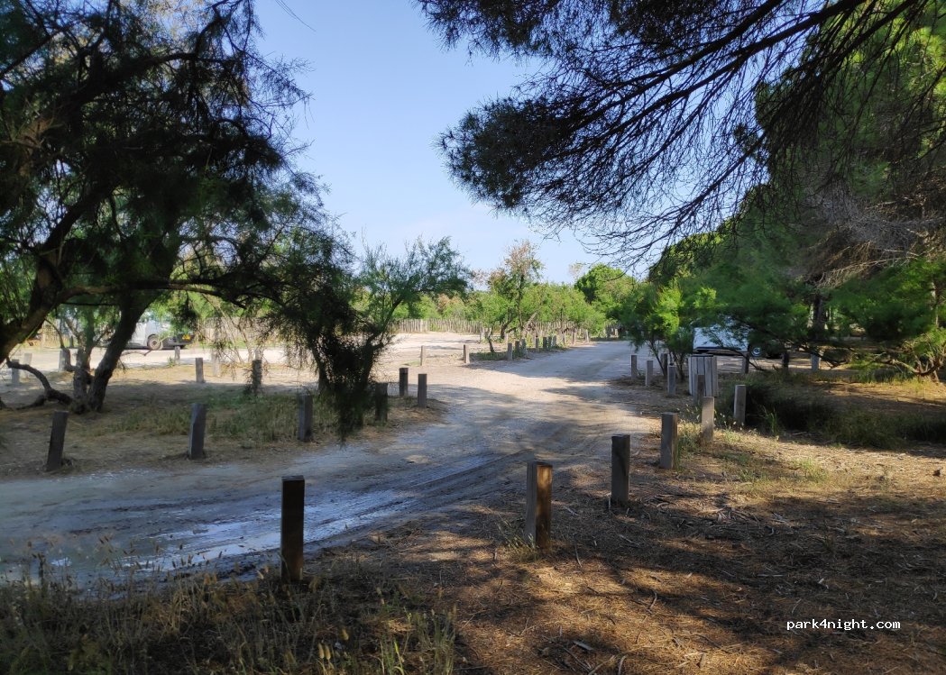 (30220) Aigues-Mortes - Petit Chaumont — foto 2