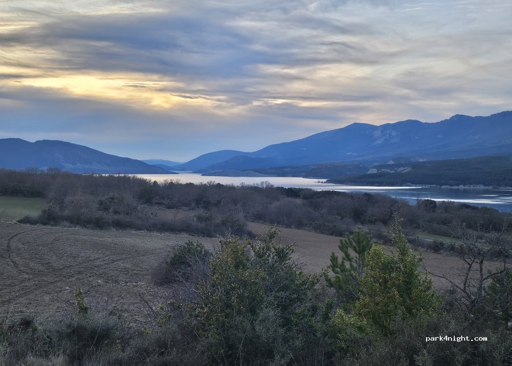 (50685) Ruesta - Unnamed Road — foto 2