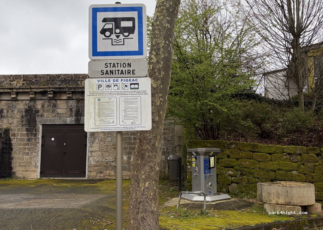 (46100) Figeac - 18 Boulevard du Colonel Teulié — foto 5