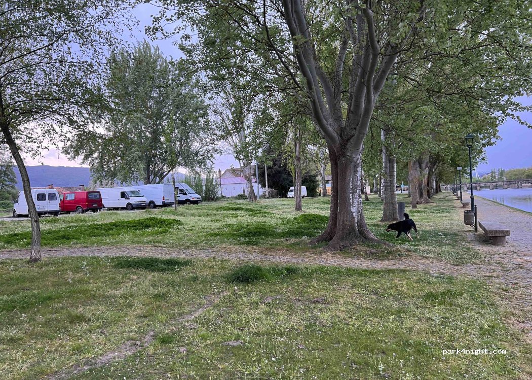 (5400-505) Chaves - Alameda de la Galinheira. — foto