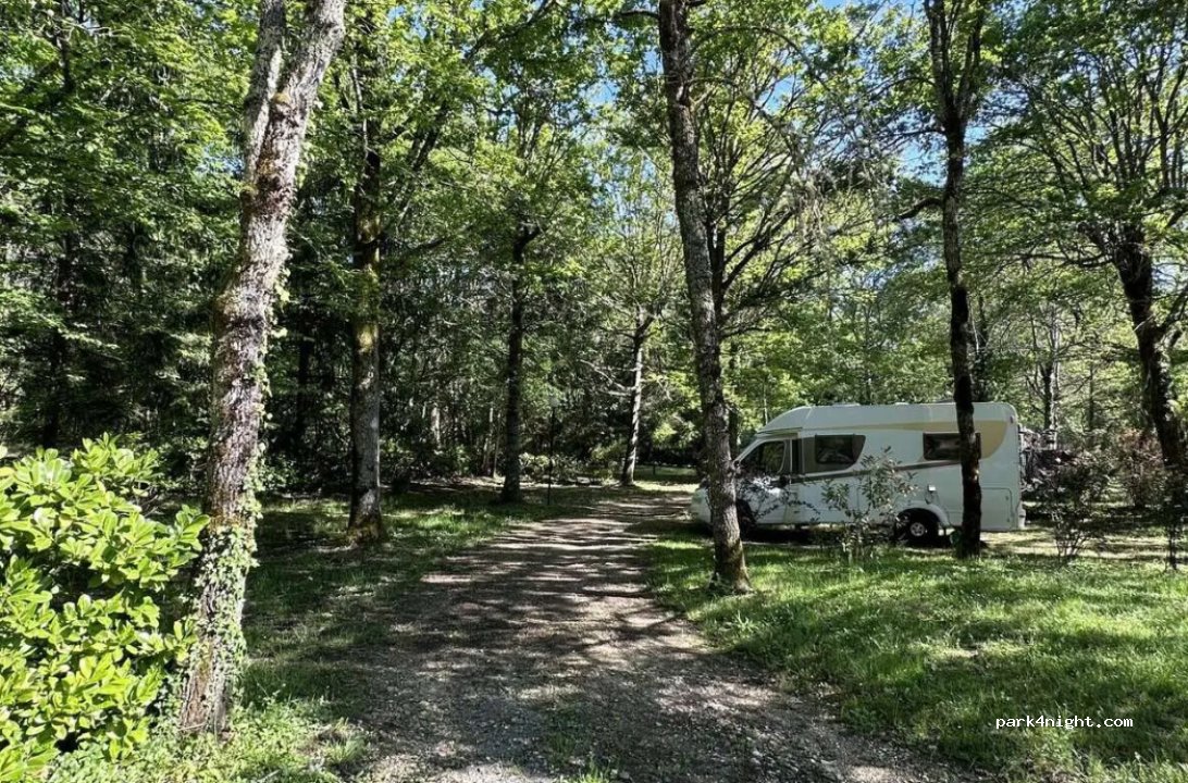 Camping Ushuaïa Villages Les Pialades — foto