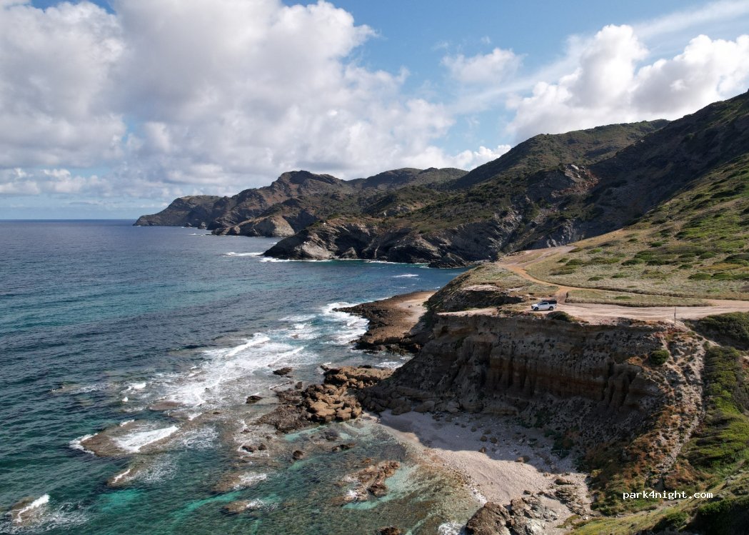 Area di parcheggio di Cala Ebi Dozzi — foto 2