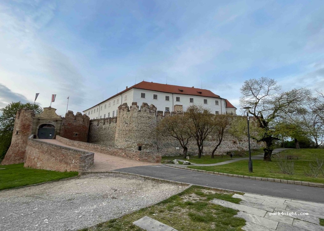 (7800) Siklós - 3 Vajda János tér — foto 2