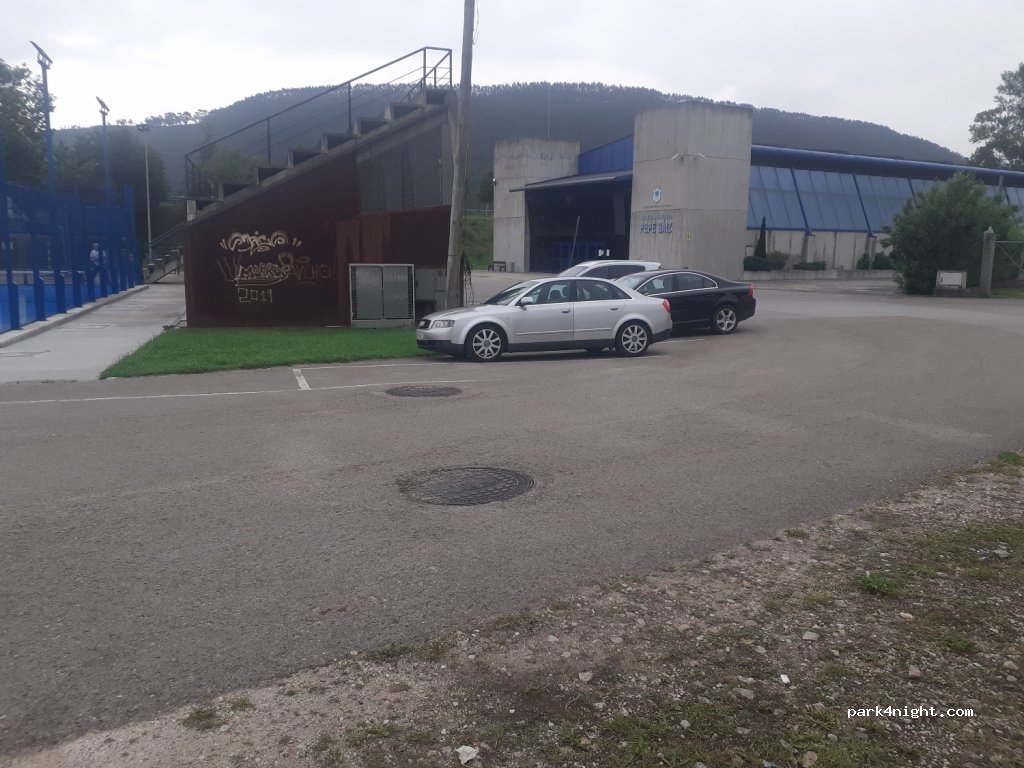 (39560) Unquera - 27 Plaza Mercado — foto