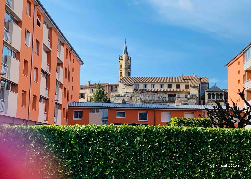 (12100) Millau - 12 Rue Raymond Delpuech — foto 3
