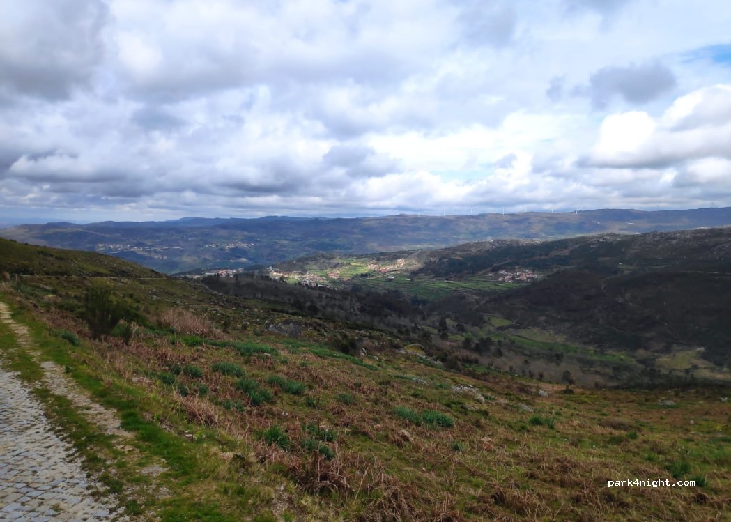 (4690) Tendais - Unnamed Road — foto