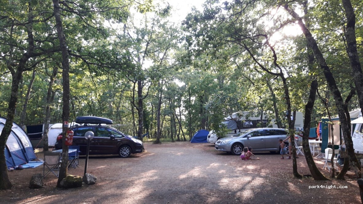 Camping Lou Castel — foto