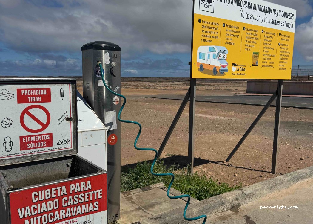 (35650) El Cotillo - 1 Avenida Hermanas del Castillo Carreras — foto 4