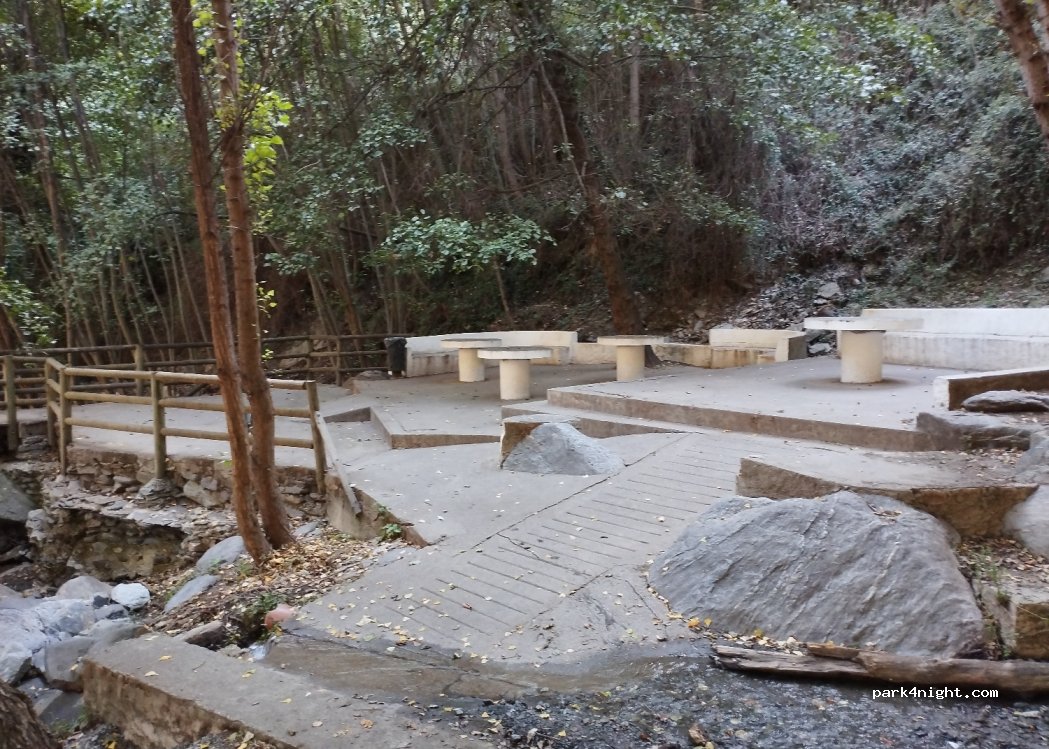 (18451) Alcútar - Unnamed Road — foto