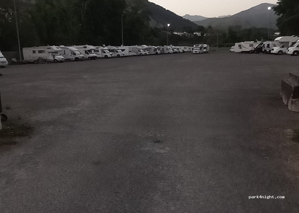 (65100) Lourdes - 24 Boulevard du Gave — foto 4