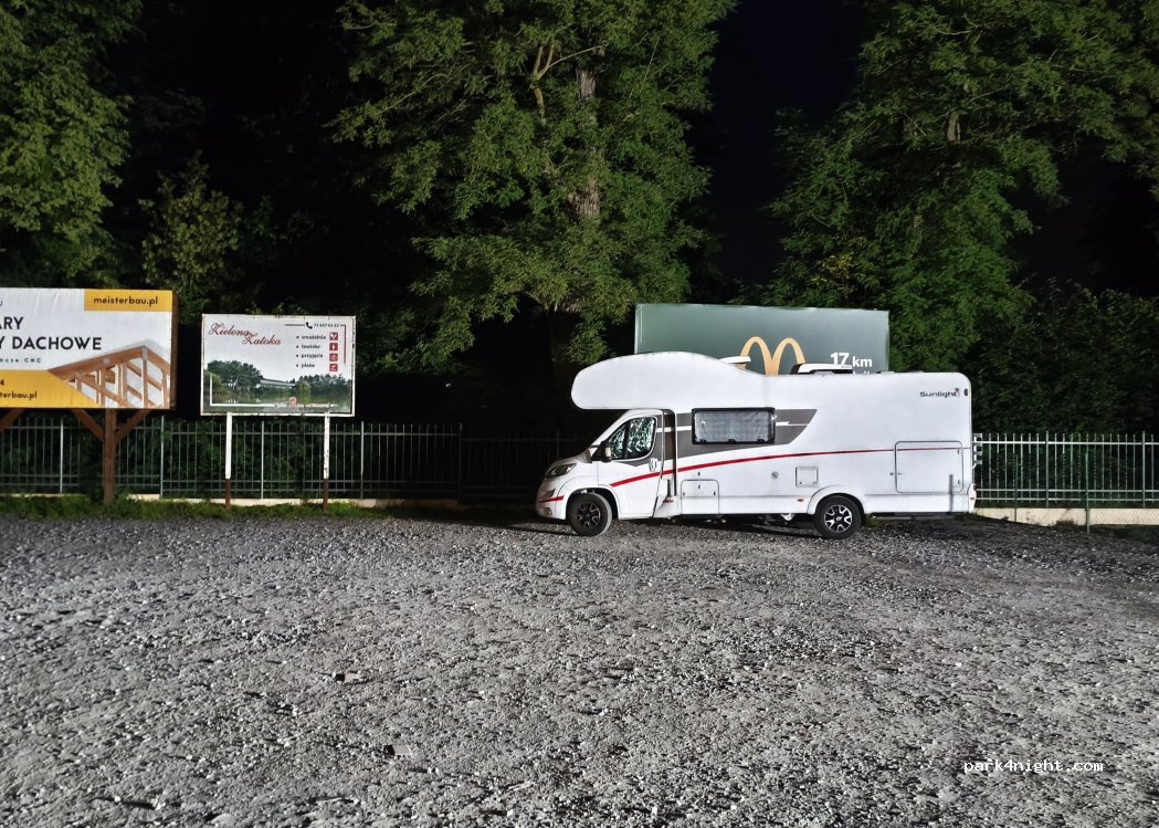 (47-370) Moszna - 21 Wiejska — foto