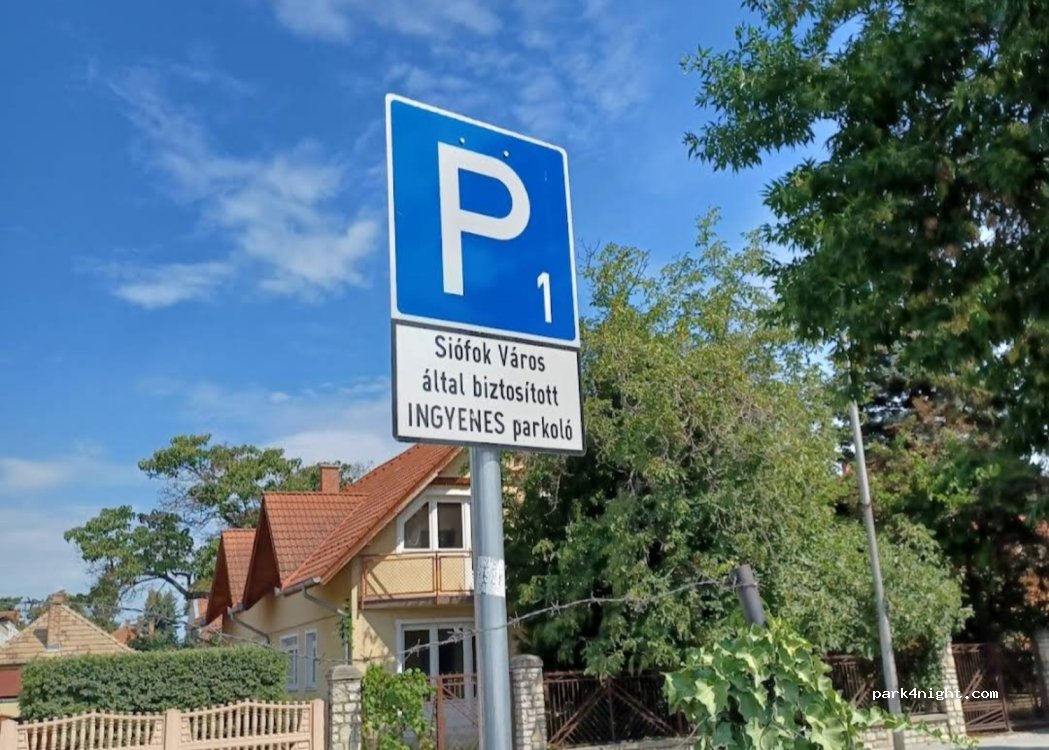 (8600) Siófok - 4 Vilma utca — foto
