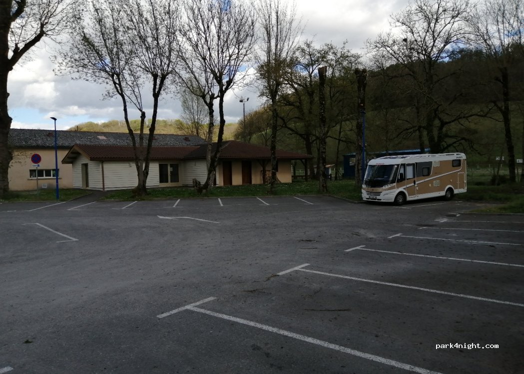 (82150) Montaigu-de-Quercy - 162 Avenue du Stade — foto