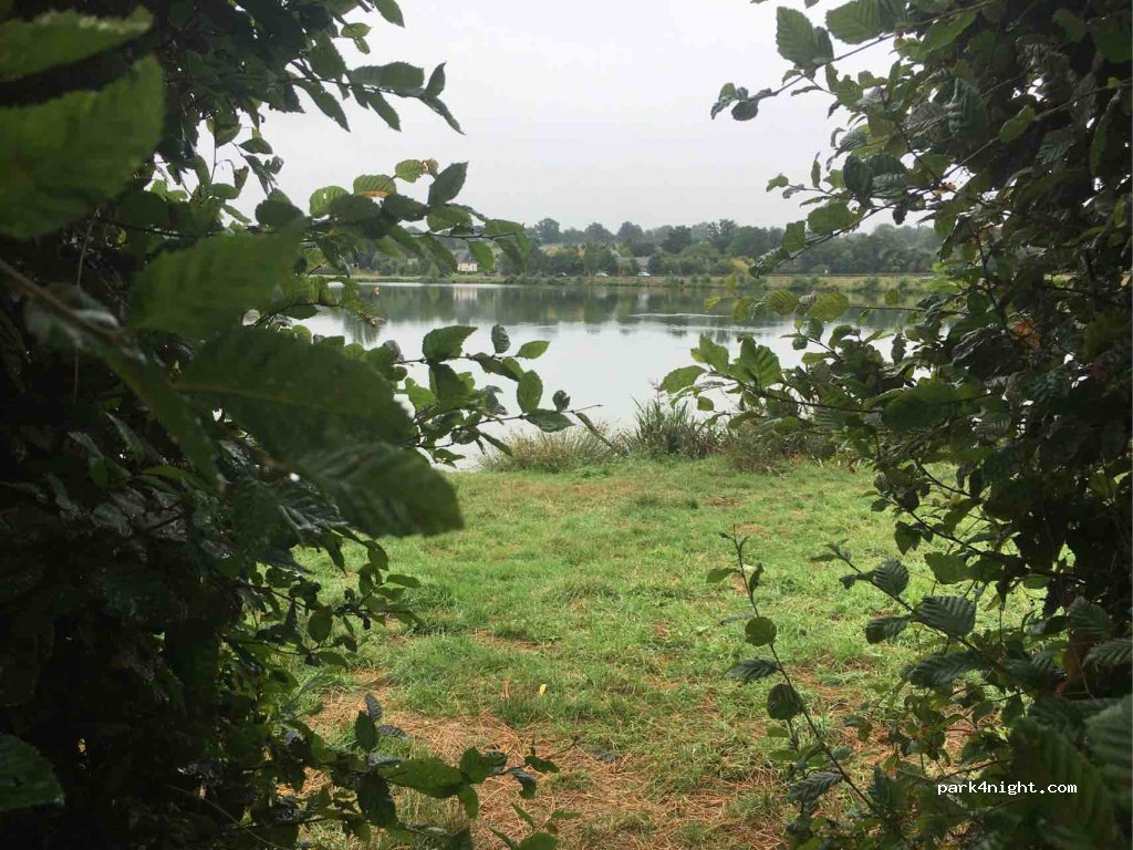 (35500) Montreuil-sous-Pérouse - D305 — foto 2