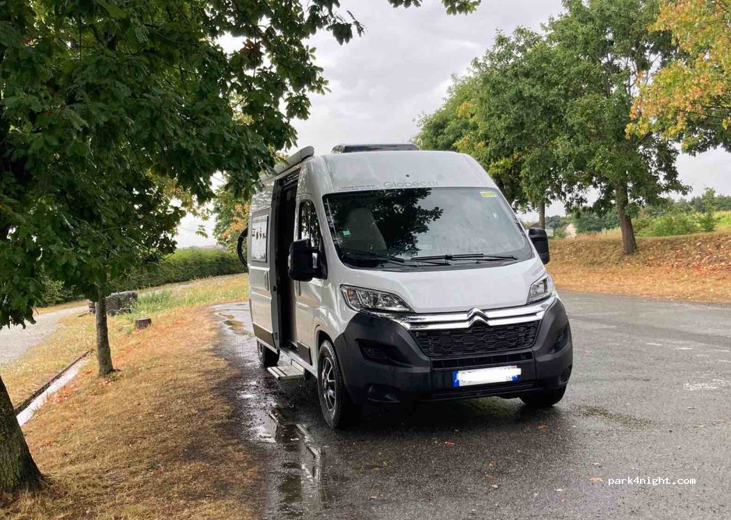 (35500) Montreuil-sous-Pérouse - D305 — foto 4