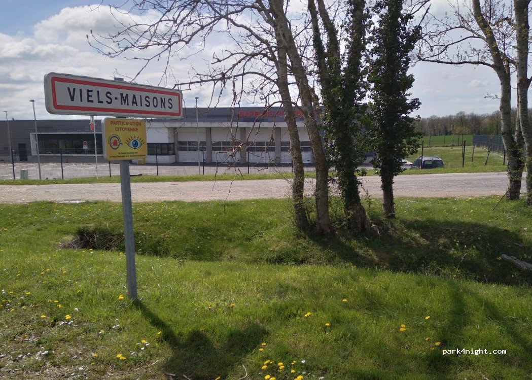 (02540) Viels-Maisons - 27 Route de Paris — foto