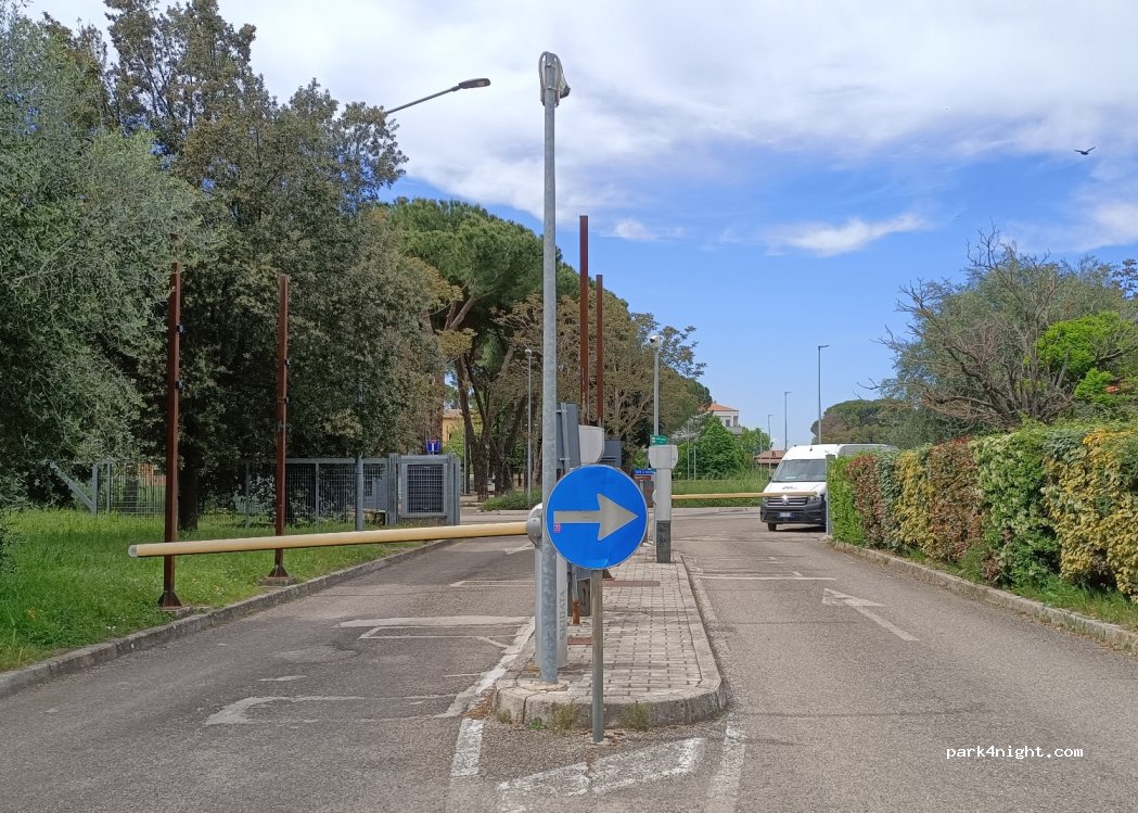 Parcheggio Saba S. Maria degli Angeli — foto 3