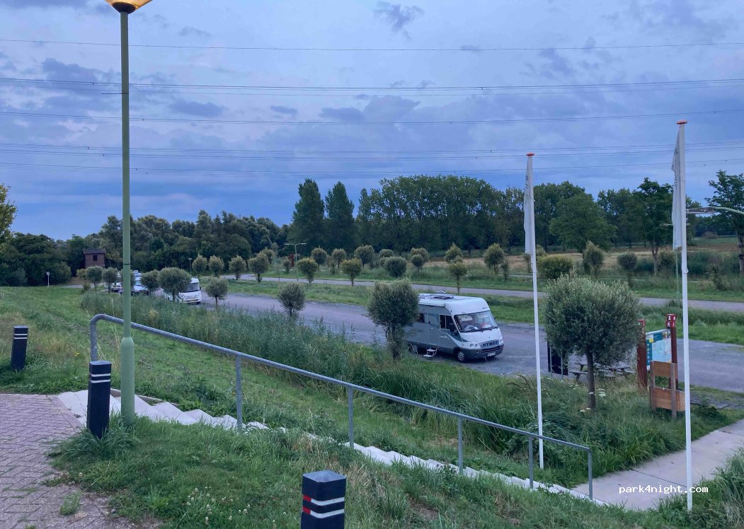 (4273 PE) Hank - 2 Vissershang — foto 3