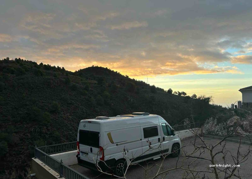 (29788) Frigiliana - 1 Calle Vial a P.blanquillo — foto