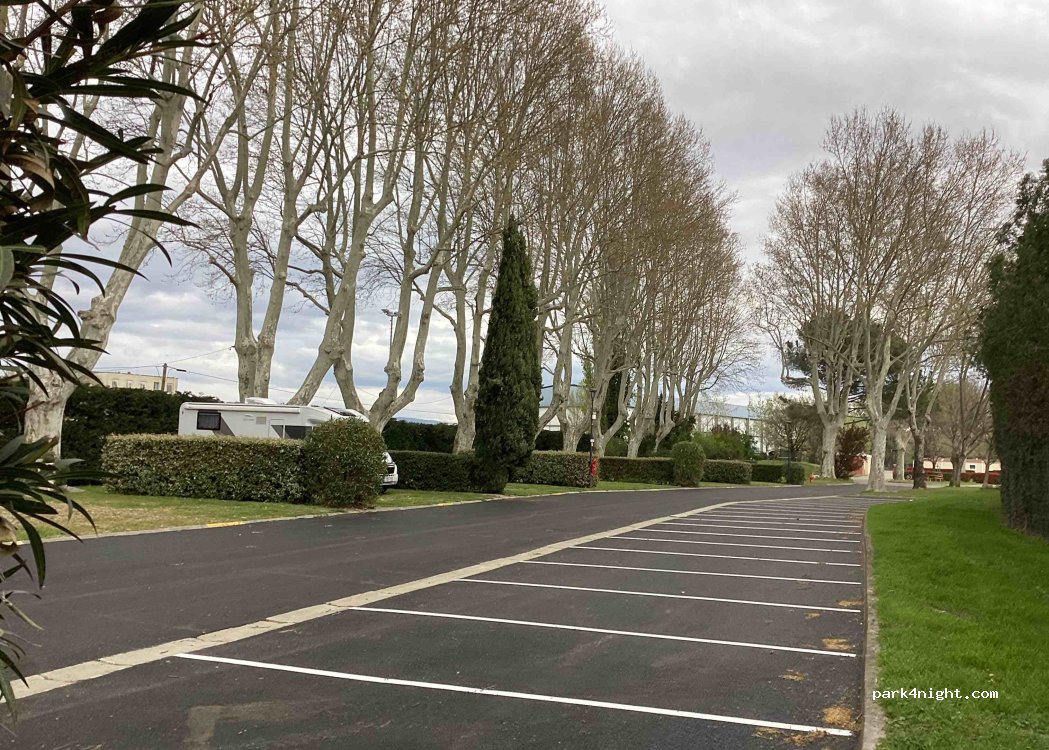 CAMPING DE LA DURANCE — foto 2