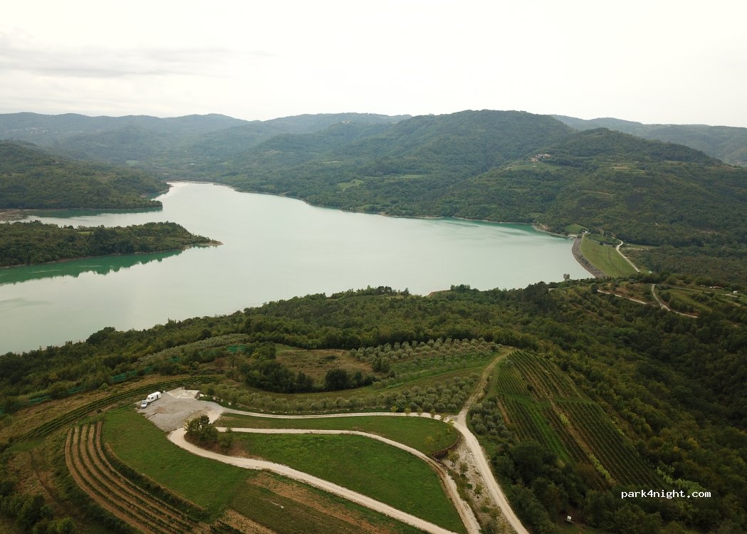(52420) Šćulci - Unnamed Road — foto 5