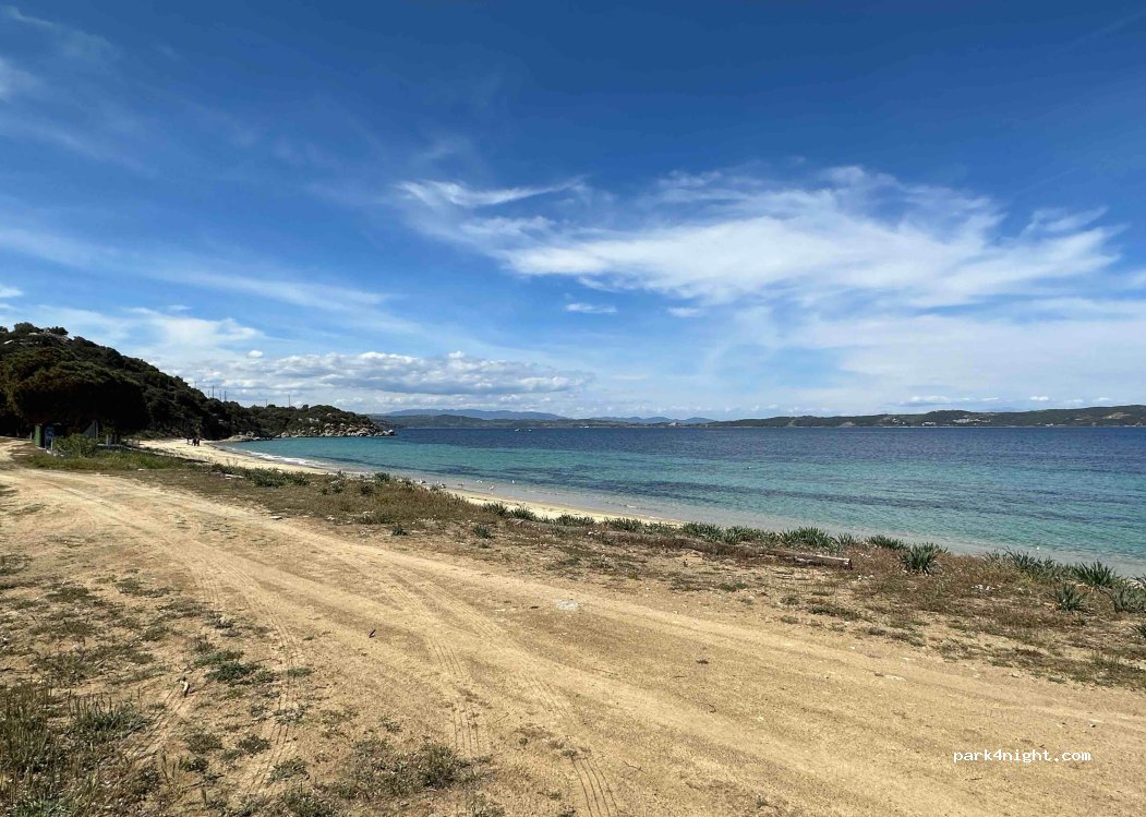 (630 75) Aristotelis - Unnamed Road — foto