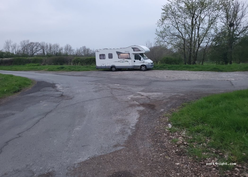 (LA7 7NJ) Crooklands - — foto