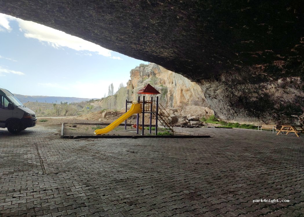 (70400) Kayaönü - Unnamed Road — foto