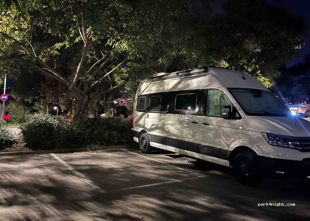 Zona d'estacionament d'autocaravanes Can Julià — foto 3