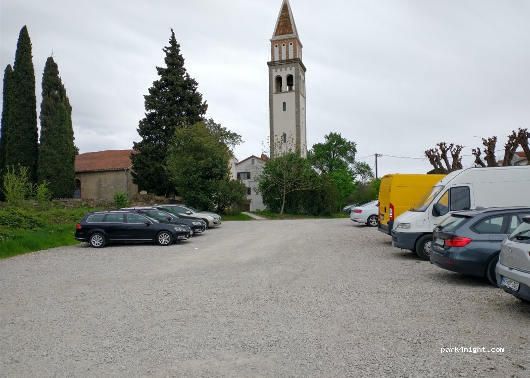 (6000) Koper - 1 Markova ulica — foto