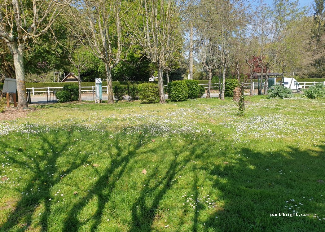 (33350) Sainte-Terre - 220 Rue Charles de Gaulle — foto 2