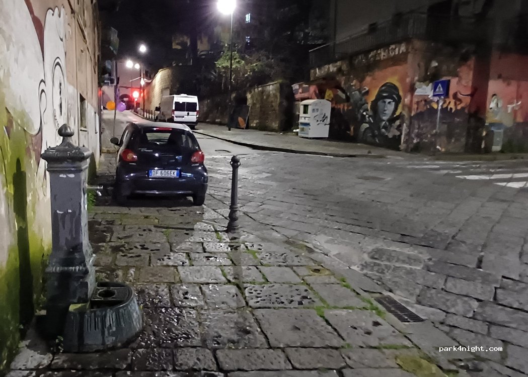 (80131) Napoli - 8 Via Tarquinio Prisco — foto