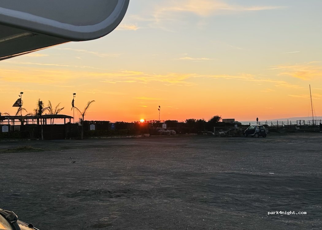 (00052) Marina di Cerveteri - 9 Lungomare dei Navigatori Etruschi — foto 4